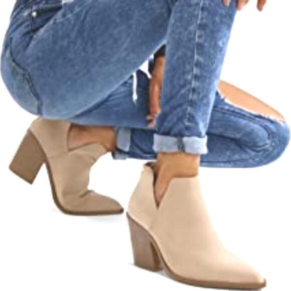 (49-4118)  mysoft Women's Ankle Boots Slip on Cutout Pointed Toe Sz 6.5 - Picture 1 of 9